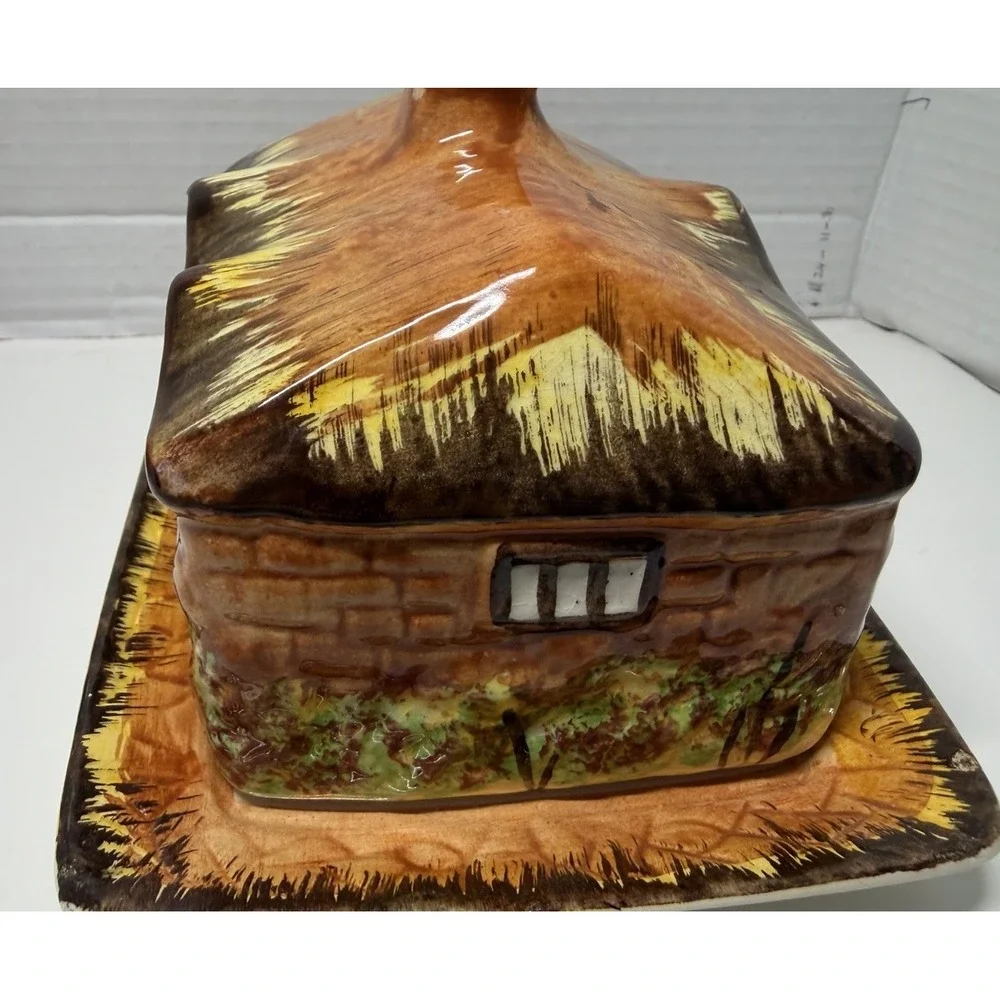Vintage Cottage shaped butter/cheese dish - Made in England by Price Bros. PO 42